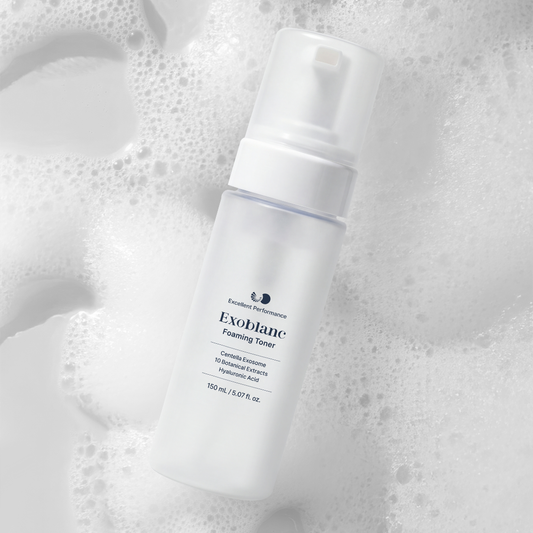 Exoblanc Foaming Toner Flasche und Verpackung